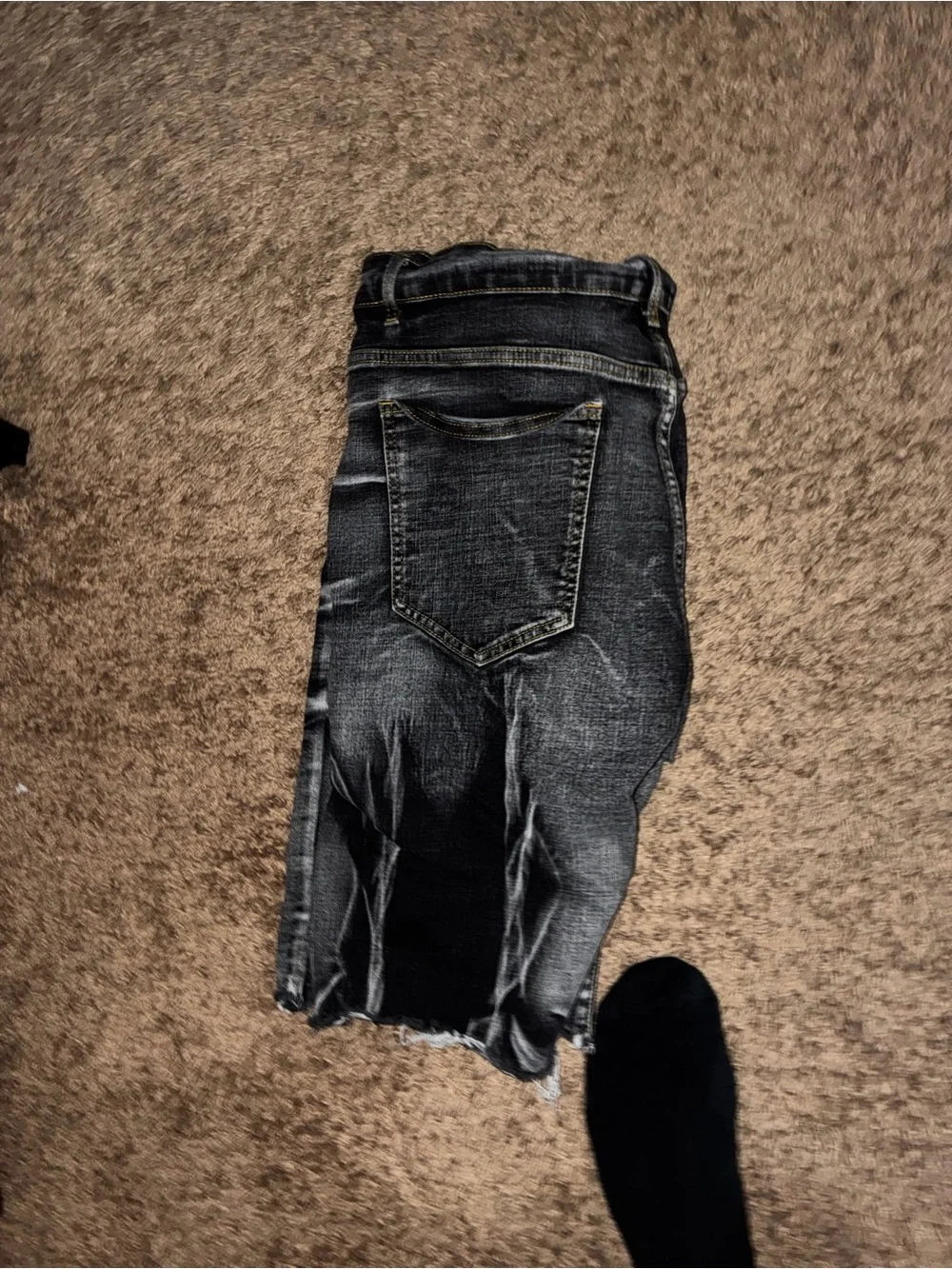 N/A black distressed